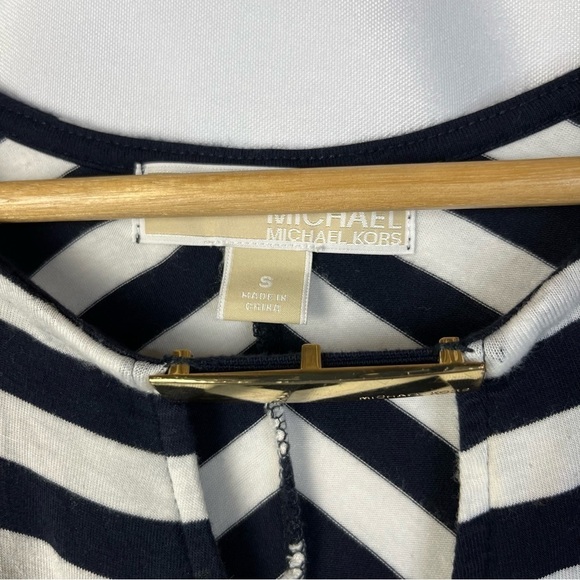 Michael Kors Black & White Stripe Keyhole Neck Short Sleeve Top S - Picture 4 of 5